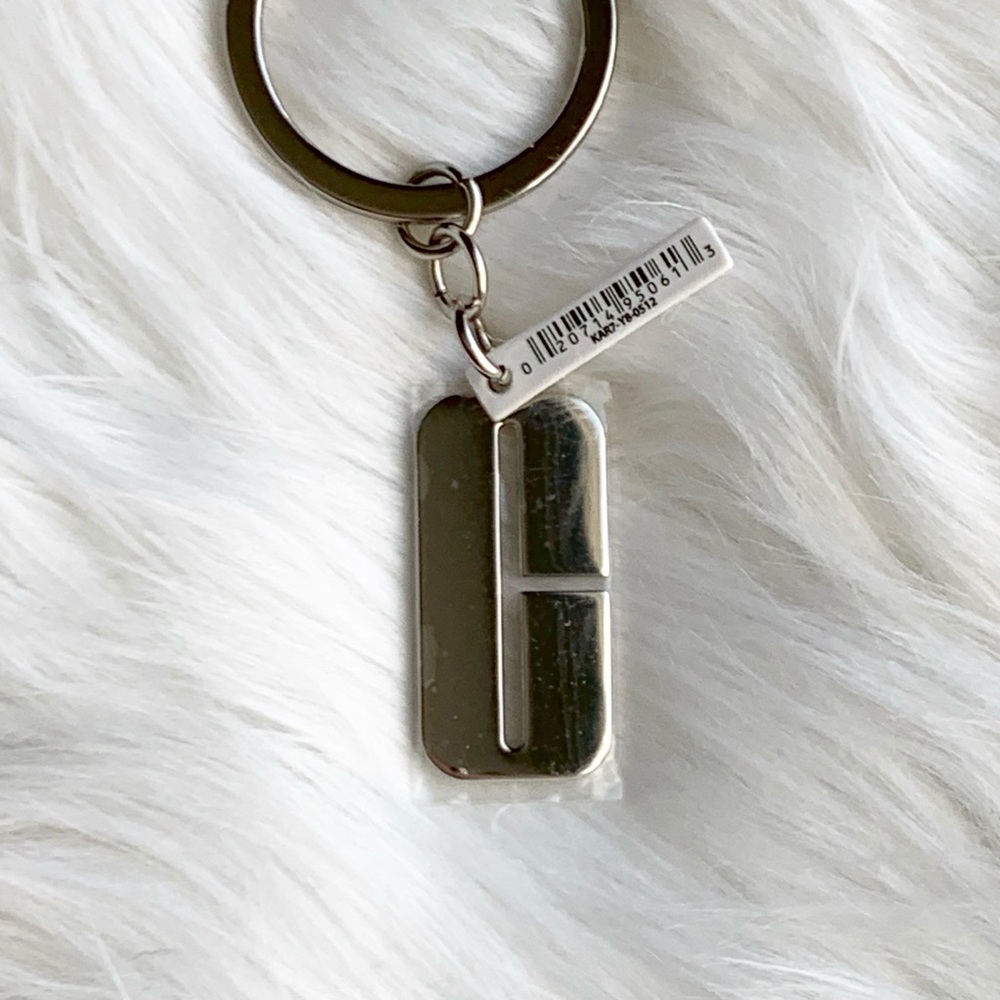 Clinique Keychain - Picture 3 of 3